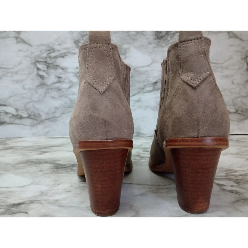 Nine West Faux Suede Grey Ankle Boots Size 6.5M